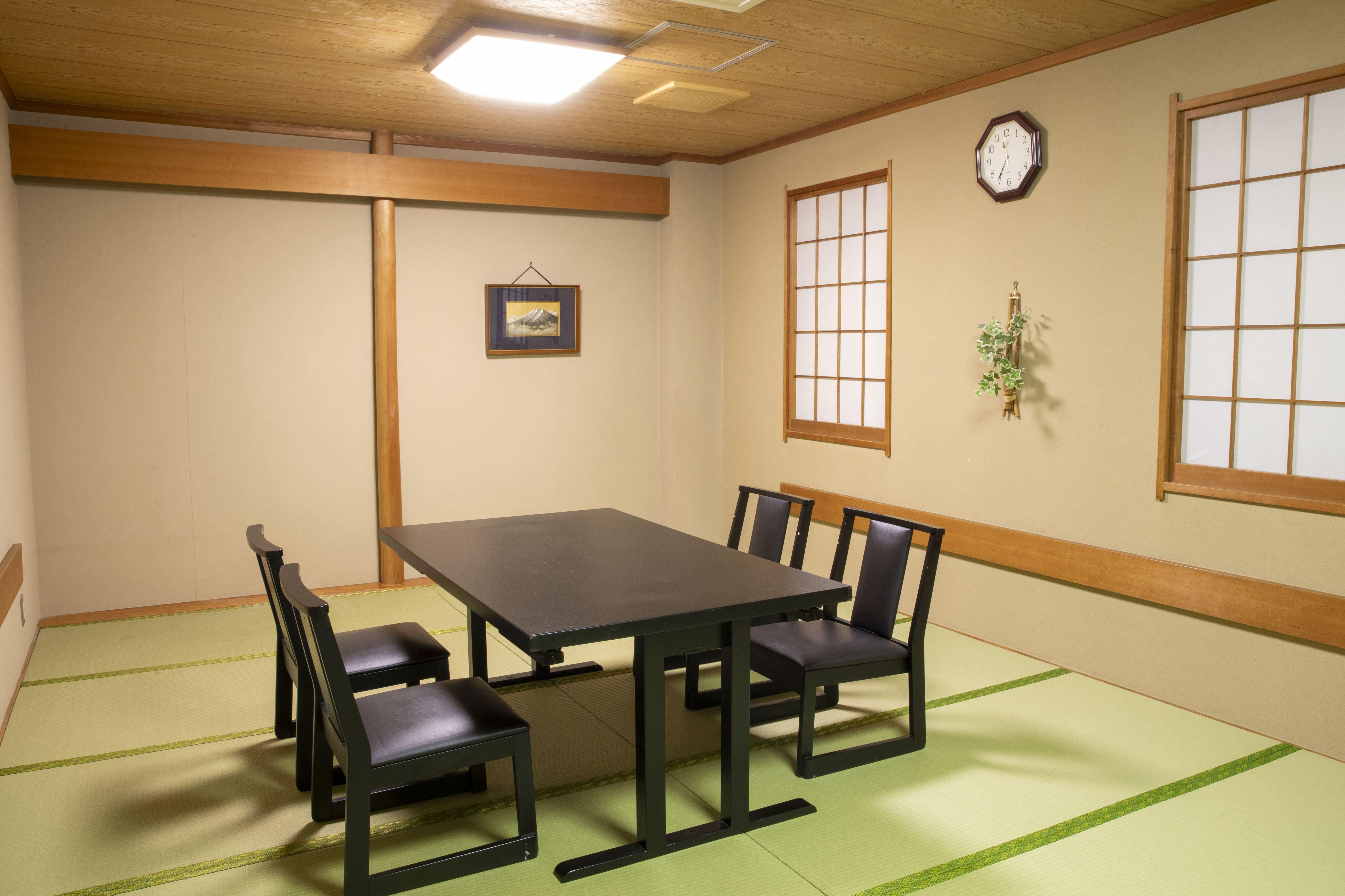 和室 14畳　バス/トイレ無