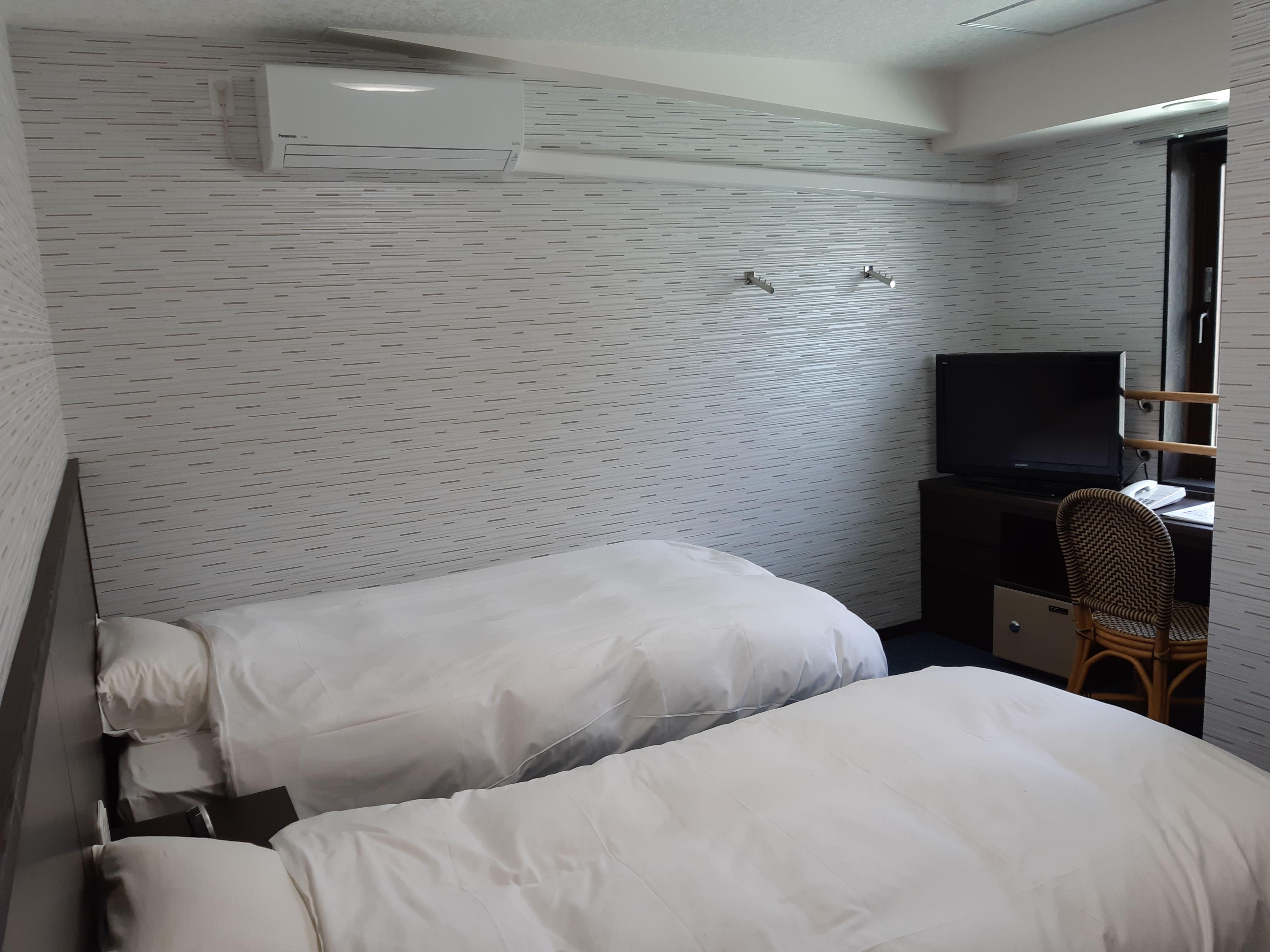 洋室 ツイン　トイレ付き