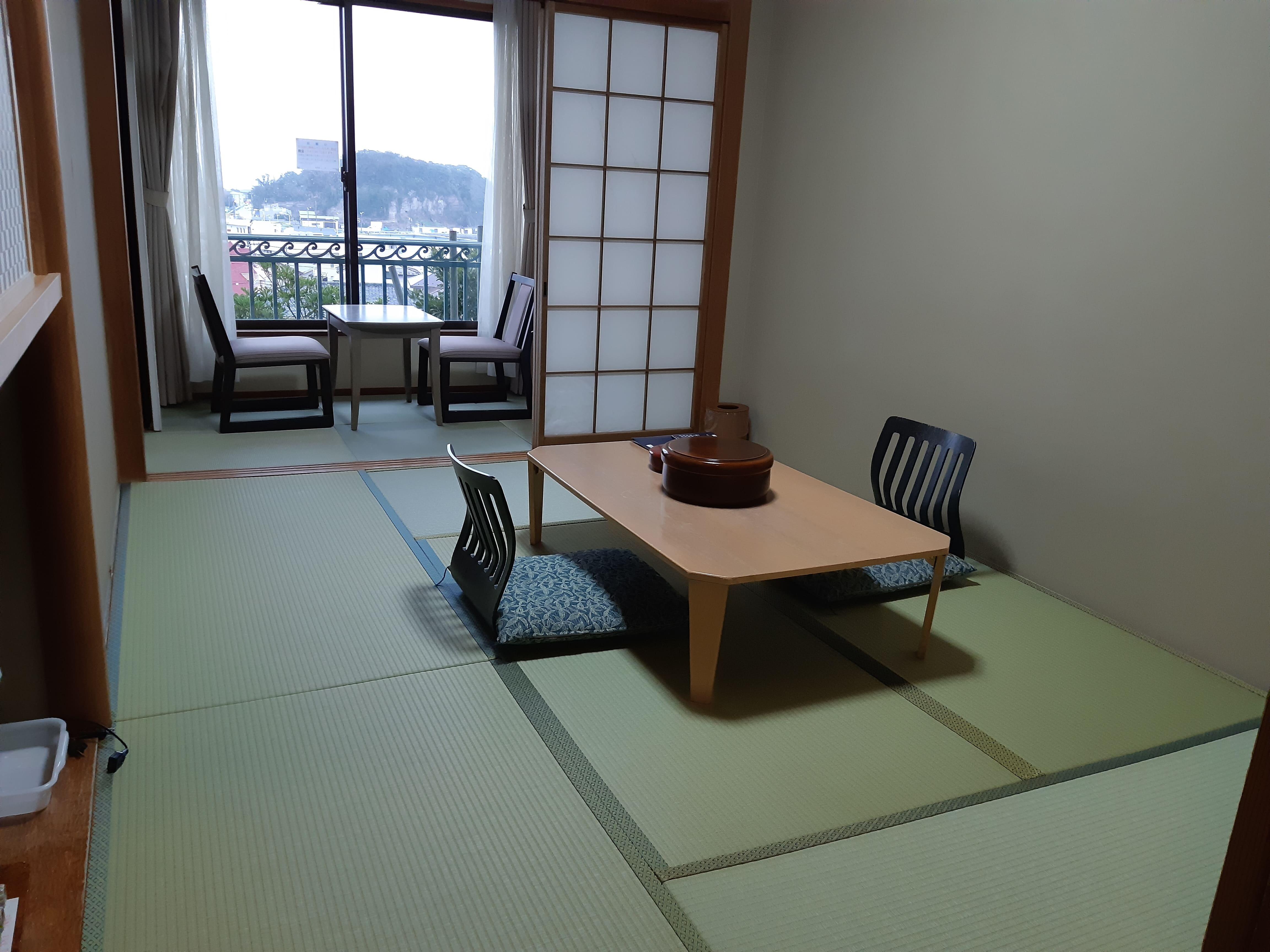 和室 6畳　トイレ付き